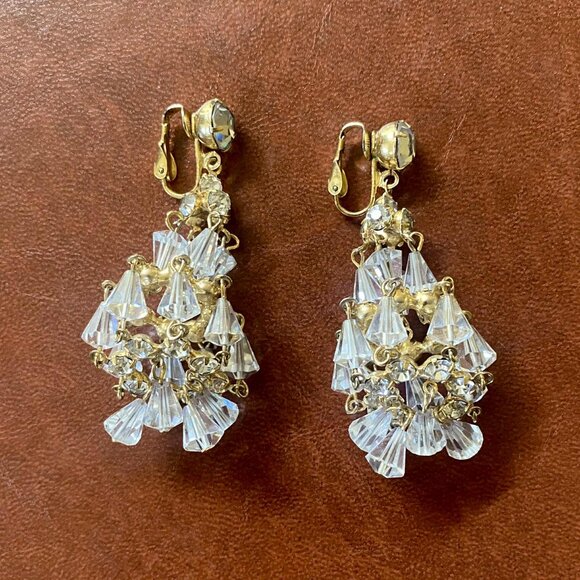 Vintage HATTIE CARNEGIE Austrian Crystal Chandelier Clip Earrings 1950s - Picture 2 of 8